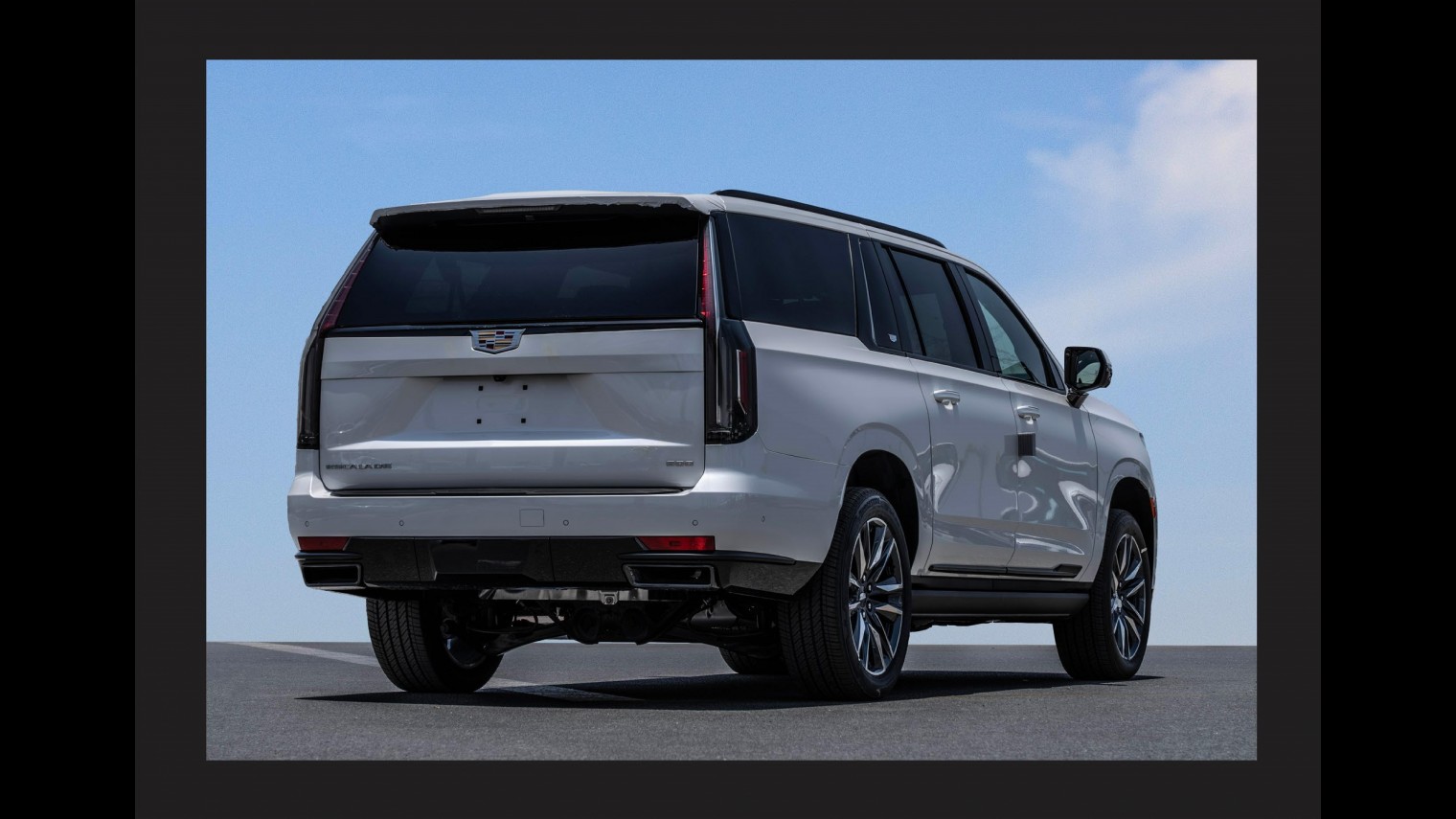 CADILLAC ESCALADE 6.2L SPORT PLATINUM ESV HI AUTOMATIC MODEL YEAR 2023