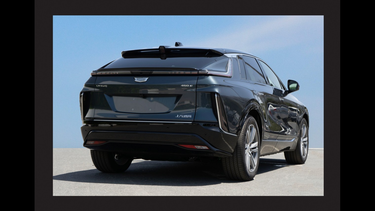CADILLAC LYRIQ LONG RANGE LUXURY RWD HI A/T ELECTRIC