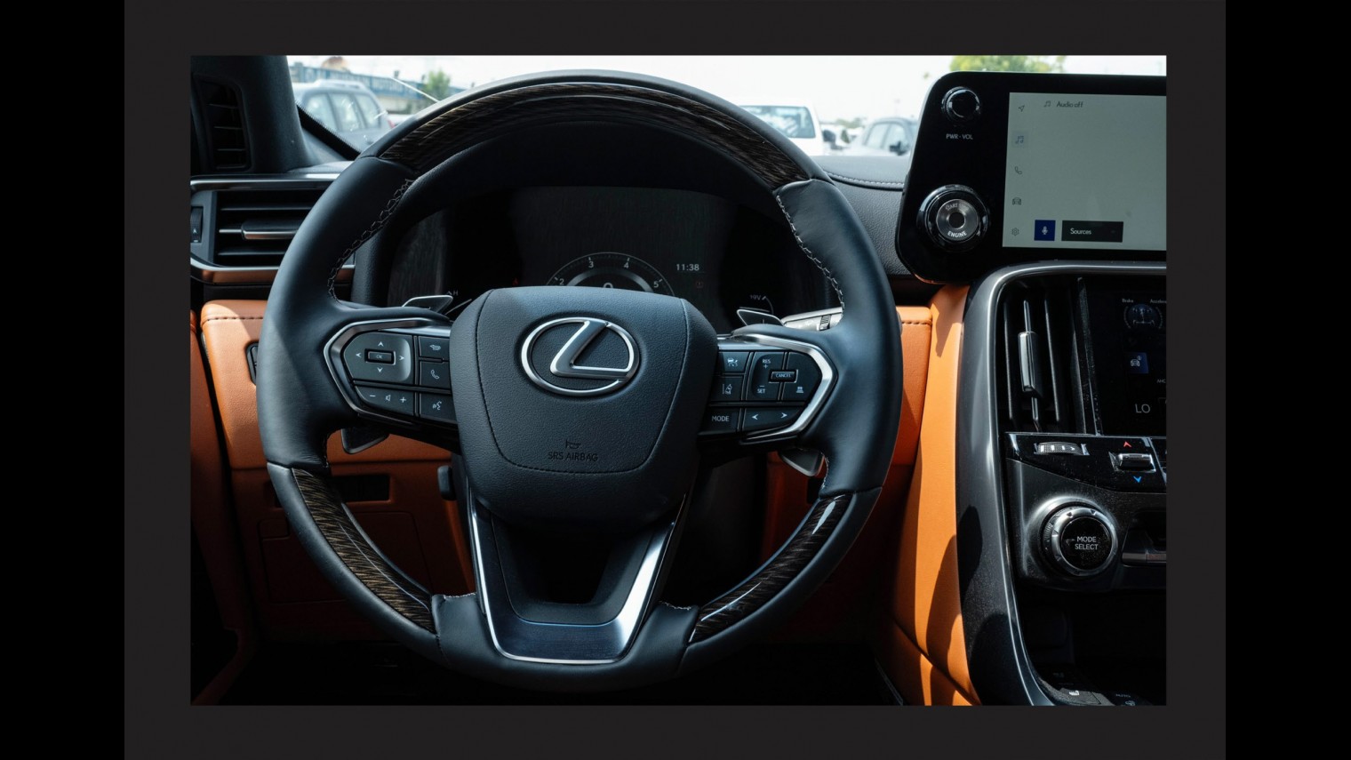 LEXUS LX600 3.5L VIP A/T PTR