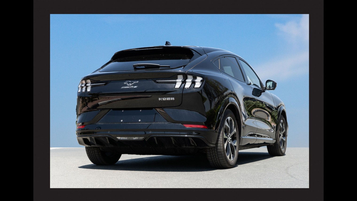 FORD MUSTANG MACH-E LONG RANGE LUXURY RWD HI AUTOMATIC ELECTRIC