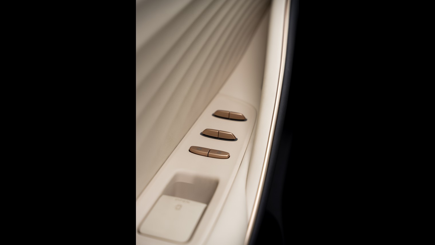 Nissan N6 2026 180 Max