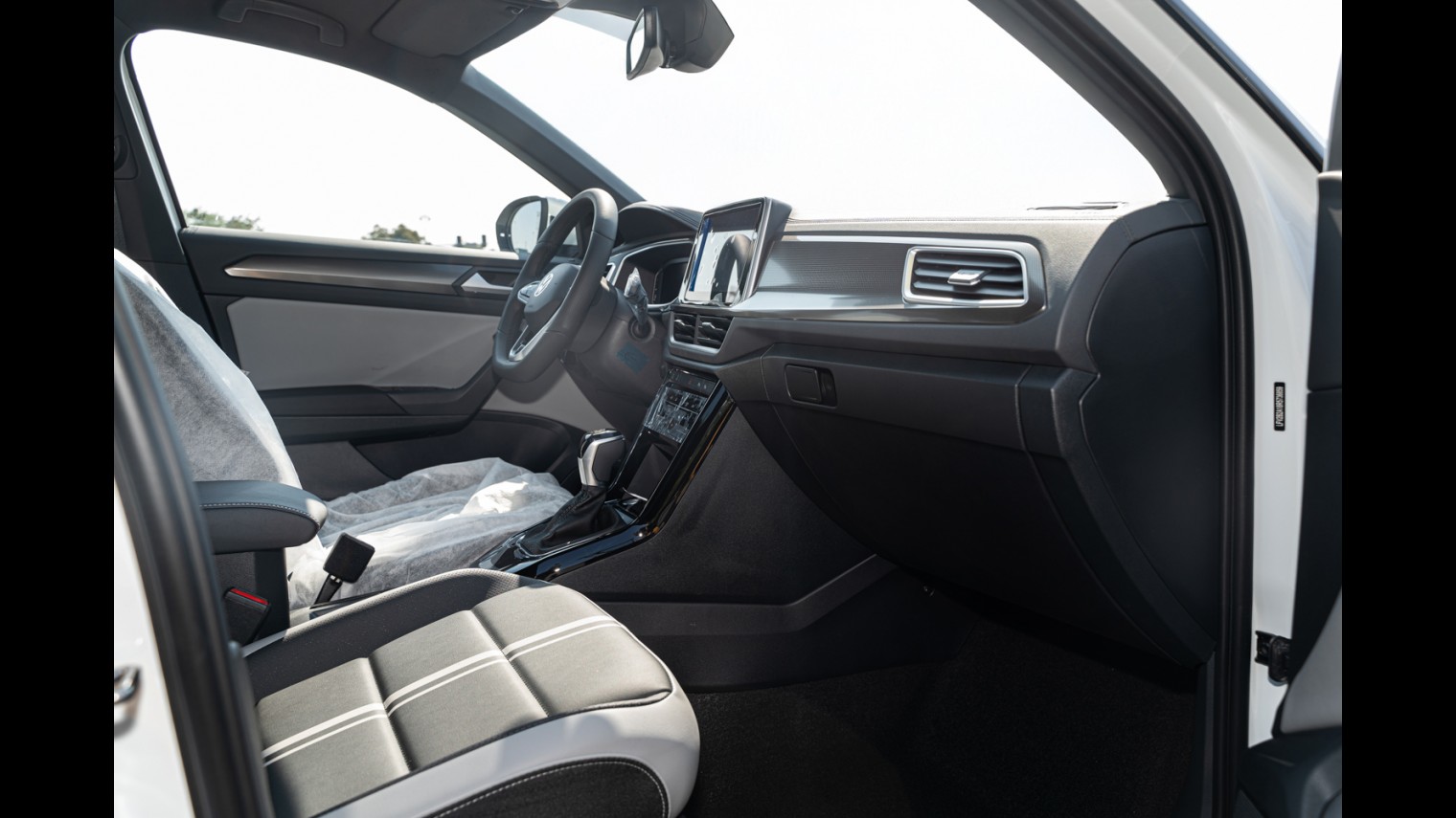 Volkswagen T-ROC 2024 300TSI DSG 2WD Cinnabar Edition